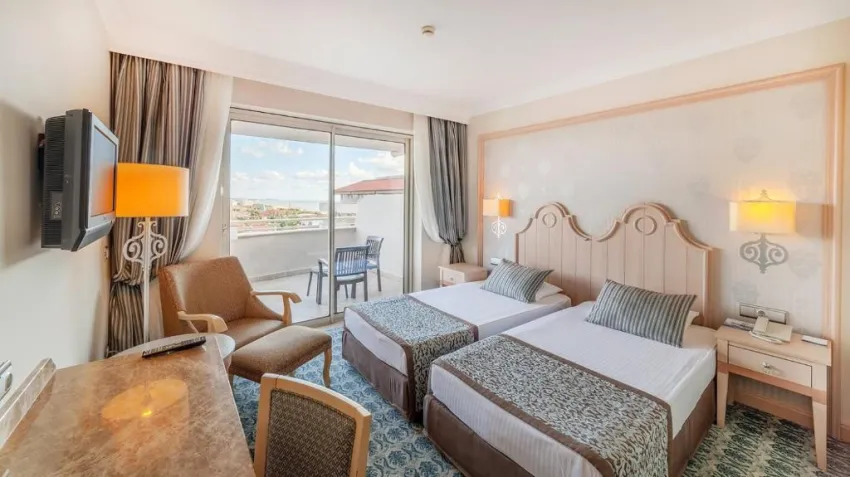 STARLIGHT RESORT HOTEL  5*-65