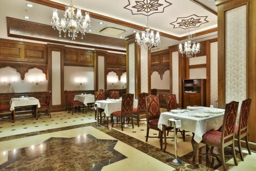 CRYSTAL WATERWORLD RESORT & SPA  5*-39