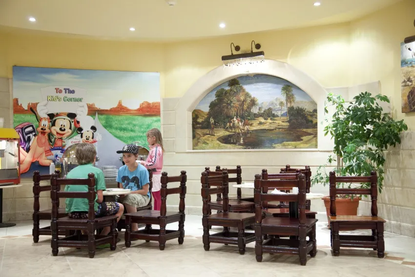 Coral Beach Resort Hotel 4*-105