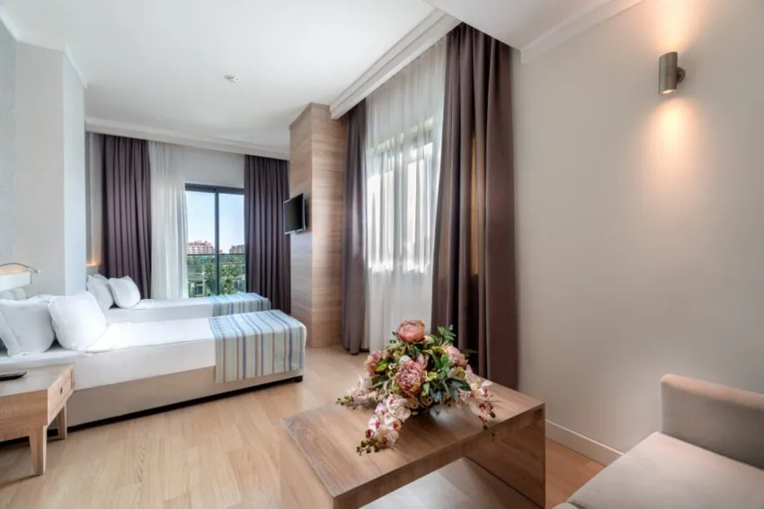 Orfeus Queen Hotel 4*-7