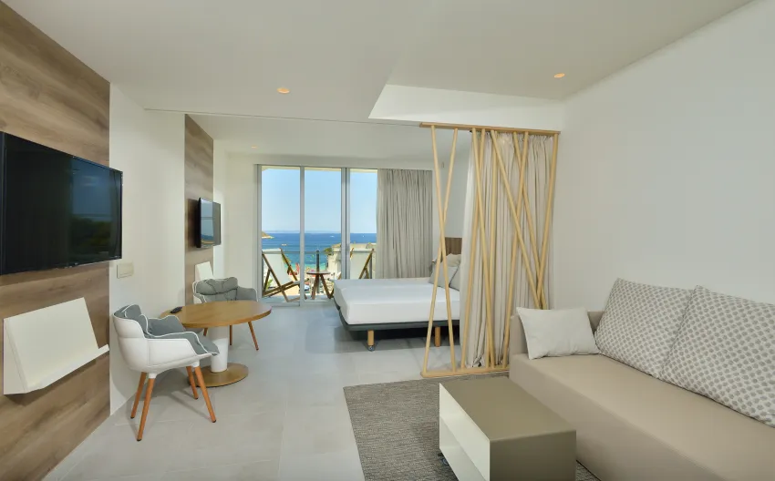 Innside Calvia Beach 4*-11