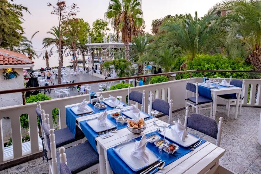UTOPIA RESORT & RESIDENCE  5*-19