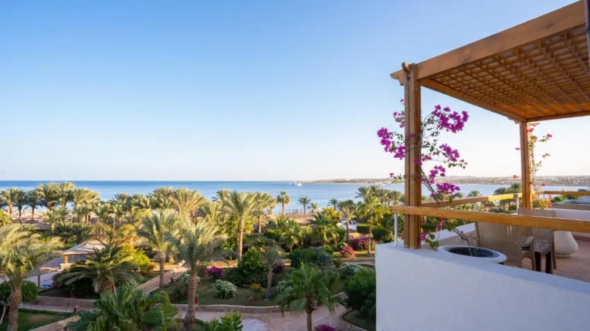 FORT ARABESQUE THE WEST BAY (ADULTS ONLY 16+)  4*-18
