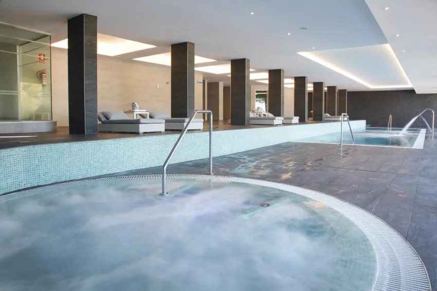Alua Carolina Adults Only 4*-19