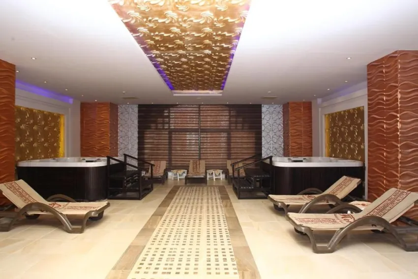 SUNRISE GARDEN BEACH RESORT  5*-9