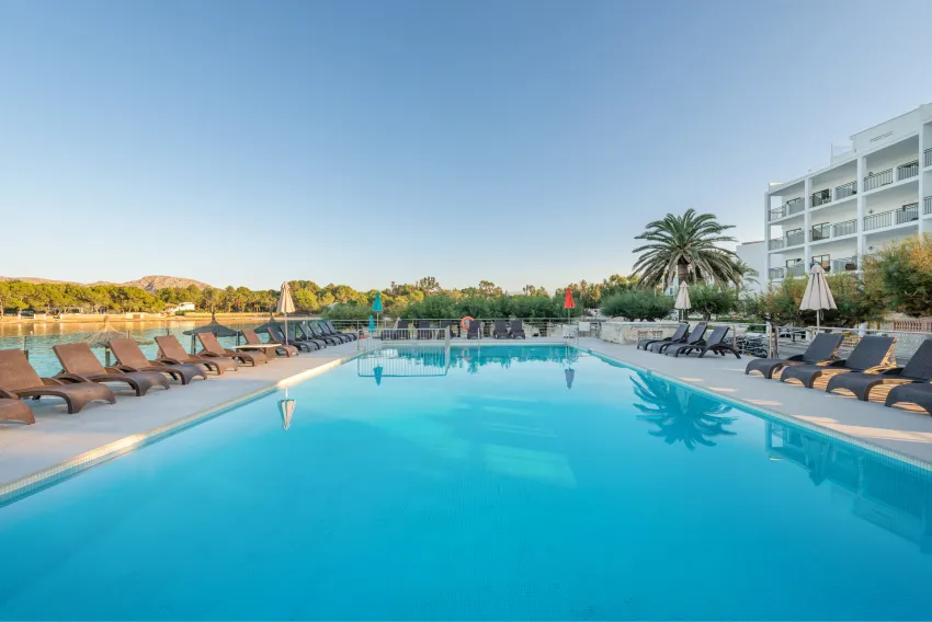 More Hotel 3*-33