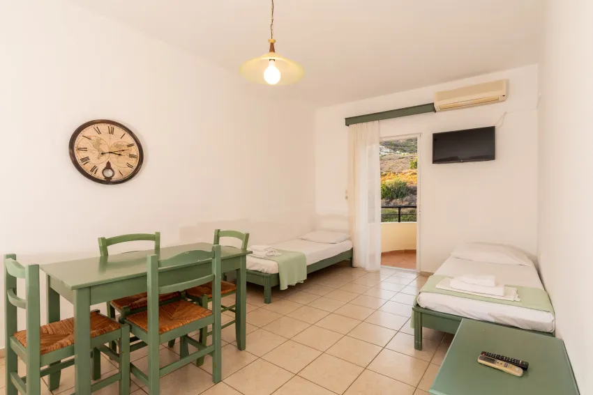 Elpis Studios and Apts 3*-15