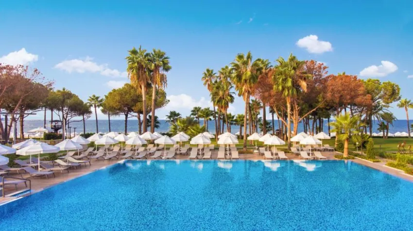 ACANTHUS & CENNET BARUT COLLECTION  5*-60