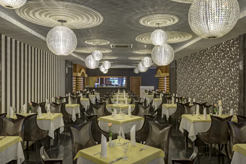 Royal Holiday Palace Hotel 5*-72