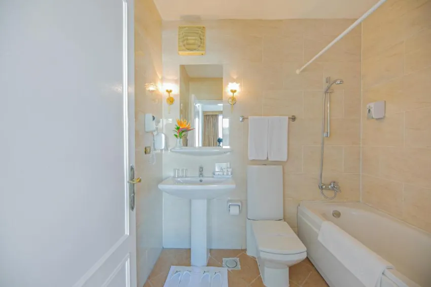 MARLIN INN AZUR RESORT  4*-6