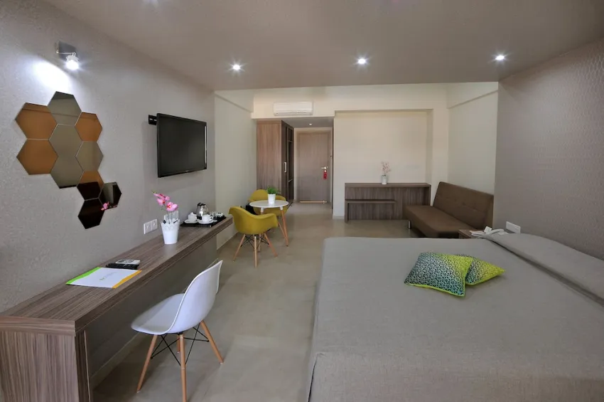 Nelia Gardens 4*-9