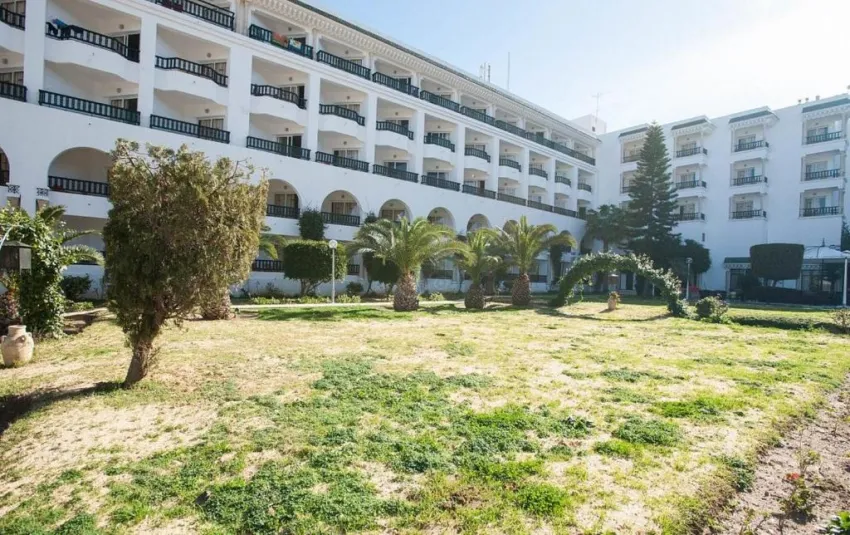 RIVIERA HOTEL  4*-42