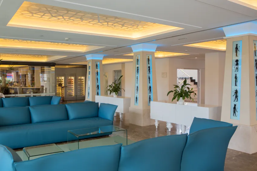 Hotel Luxor 4*-7