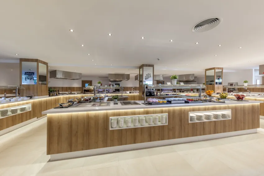 Zafiro Palmanova -84