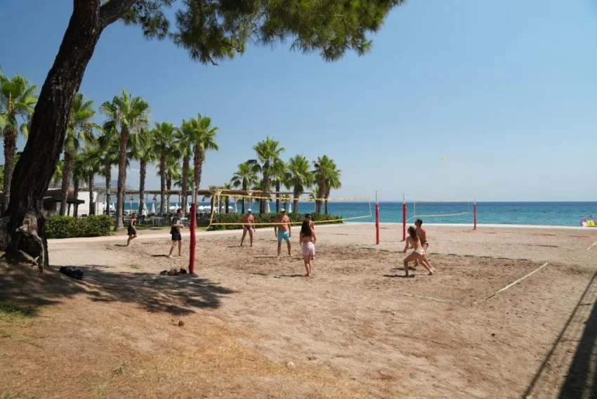 CRYSTAL FLORA BEACH RESORT  5*-31