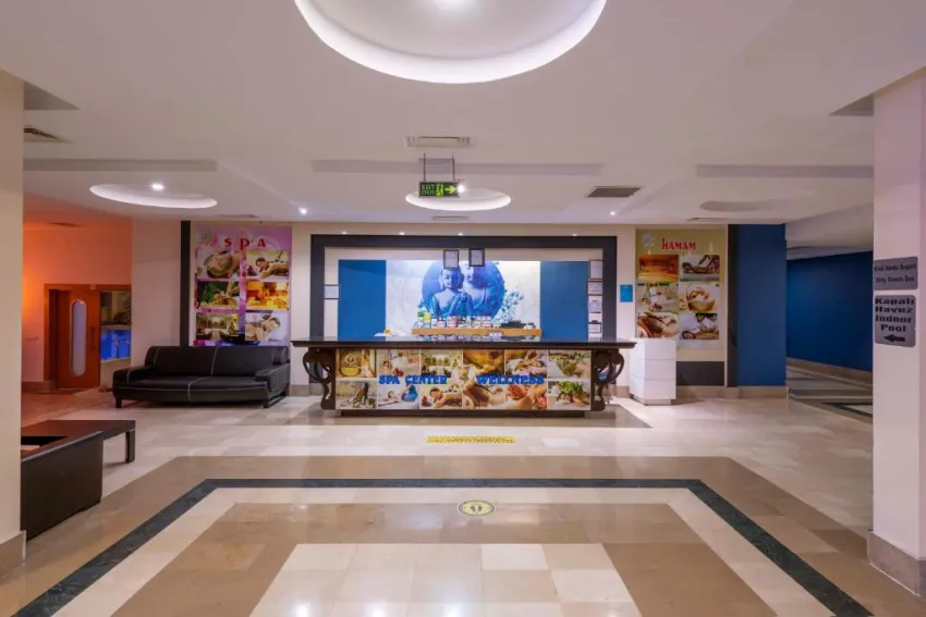 TRANSATLANTIK HOTEL & SPA  5*-18