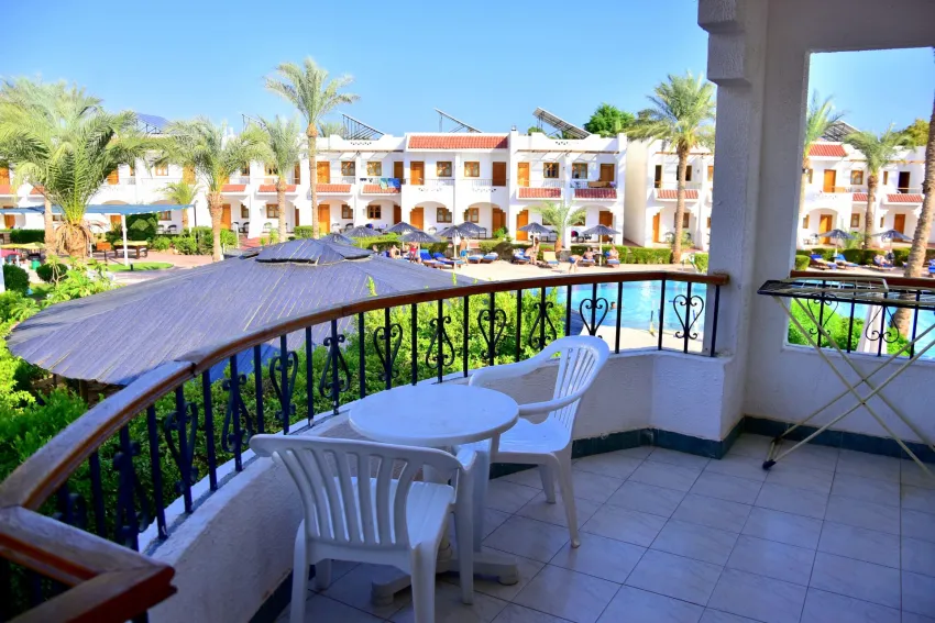 Dive Inn Resort 3*-18