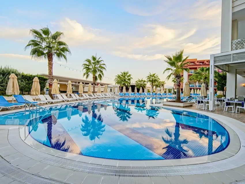 DIAMOND ELITE HOTEL & SPA (ADULTS ONLY 16+)  5*-3
