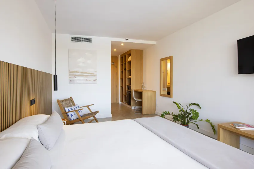 Bahia Pollensa Apart 3*-11