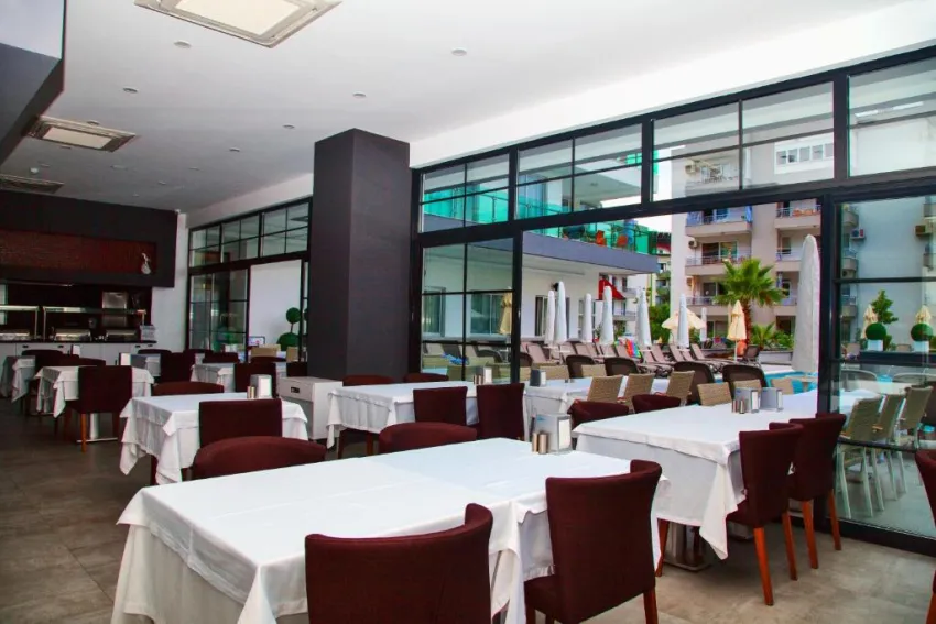 GREEN GARDEN SUITES HOTEL  4*-10