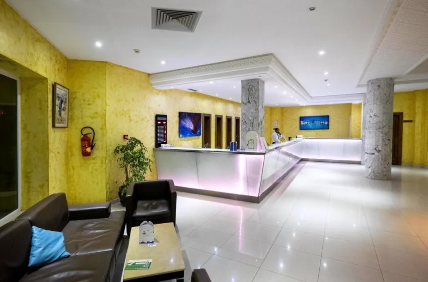 HOUDA YASMINE HAMMAMET  4*-5