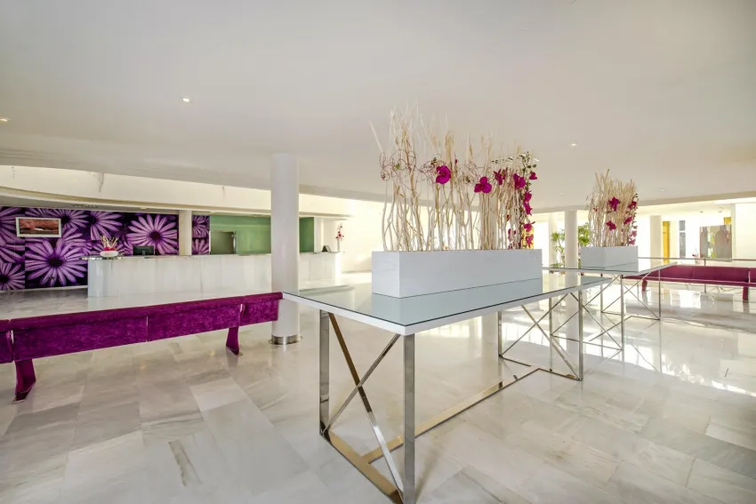 Iberostar Waves Club Cala Barca 4*-5
