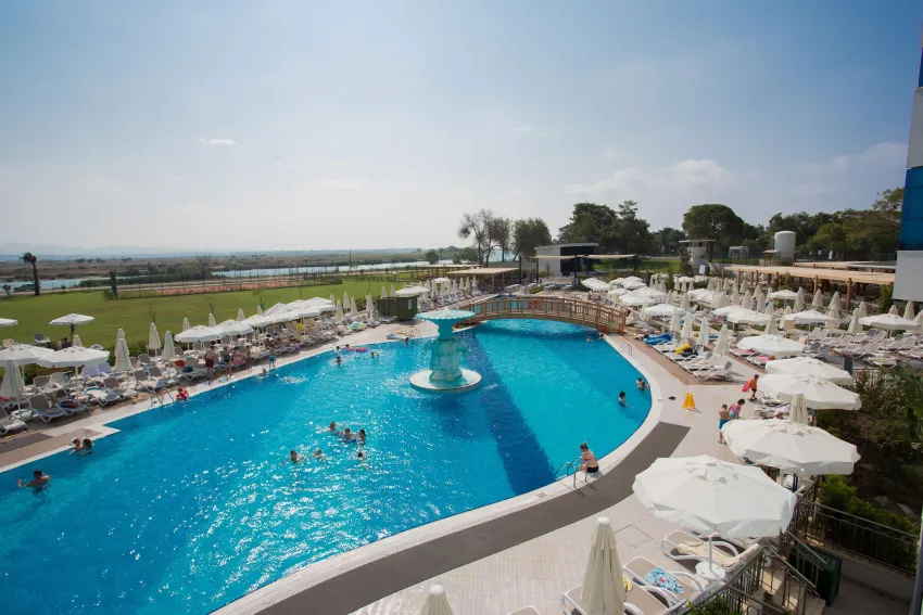 Water Side Resort & Spa 5*-38