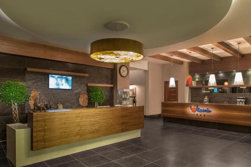 ASKA LARA RESORT & SPA  5*-6