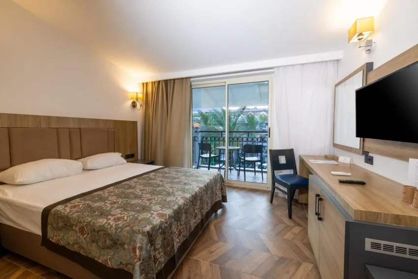 Crystal Aura Aqua Collection 5*-24