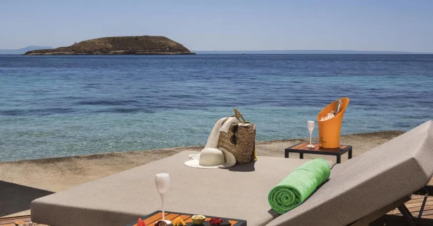 Melia South Beach 4*-225