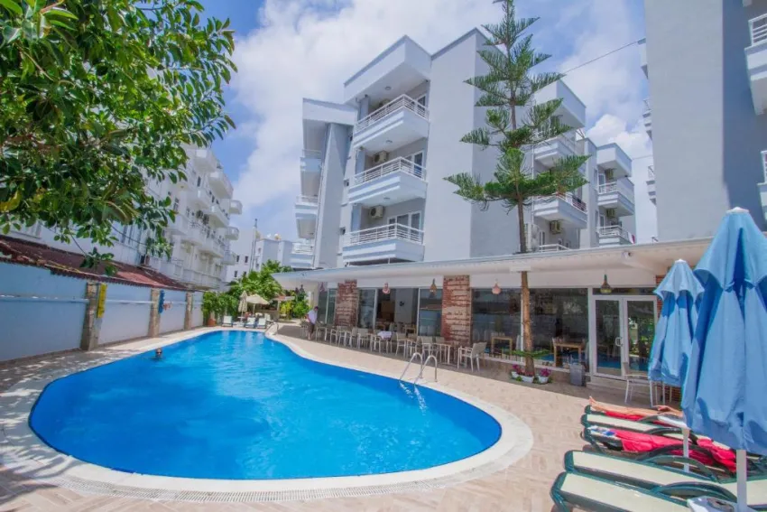 BLUE WAVE SUITE HOTEL  4*-3