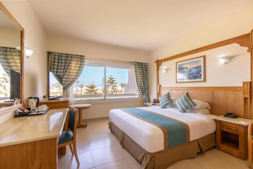 LONG BEACH RESORT  4*-30