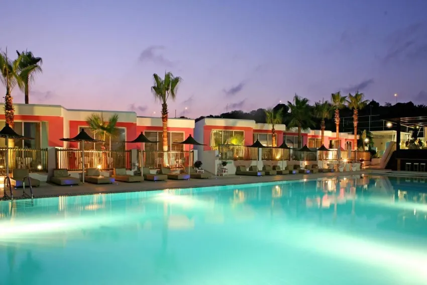 Napa Mermaid Hotel & Suites 4*-6