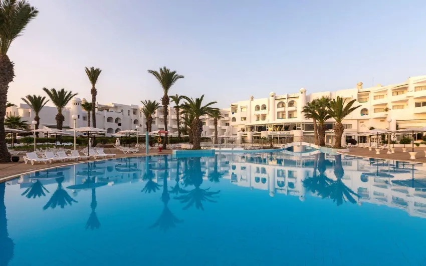 El Mouradi Skanes 4*-18