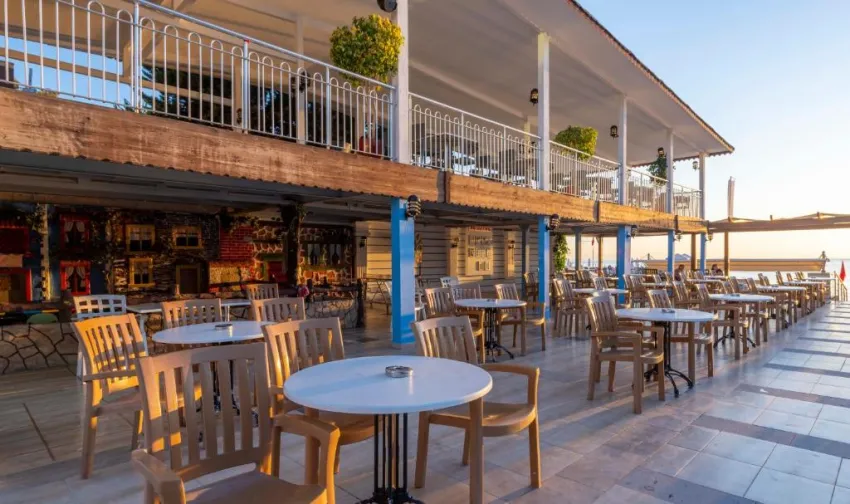 ARMAS BEACH HOTEL  4*-7