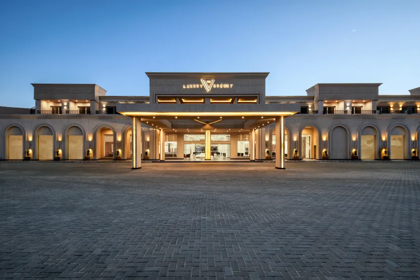 The V Luxury Resort 5*-7