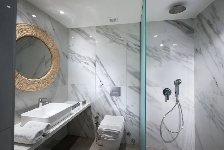 Solimar White Pearl (Adults Only 17+) 4*-17