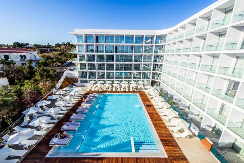 Eleana 4*-4