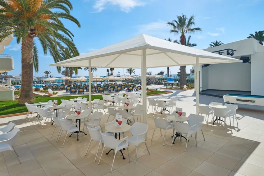 Mercedes Hipotels 4*-18