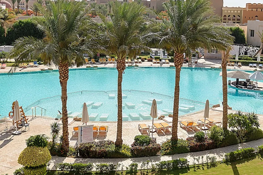 PRIMA LIFE MAKADI RESORT & SPA  5*-6