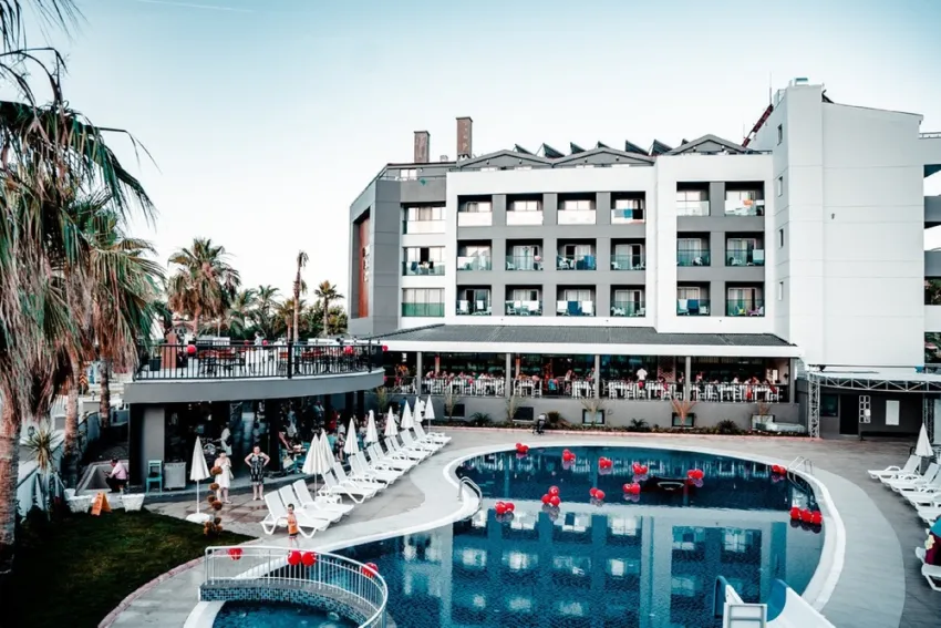 ISTANBUL BEACH HOTEL  4*-22