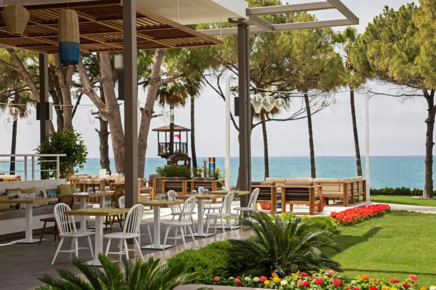 ACANTHUS & CENNET BARUT COLLECTION  5*-71