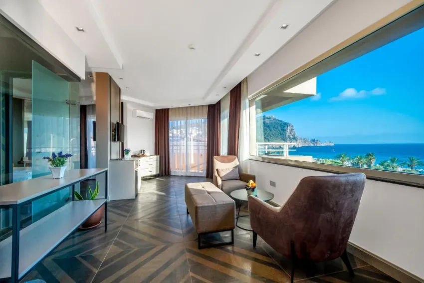 RIVIERA HOTEL & SPA  4*-22