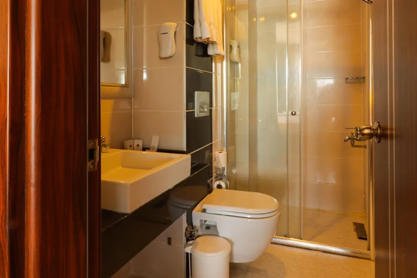 Throne Beach Resort & Spa 5*-5