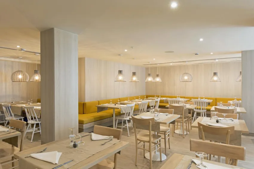 HSM Son Veri Adults Only 3*-15