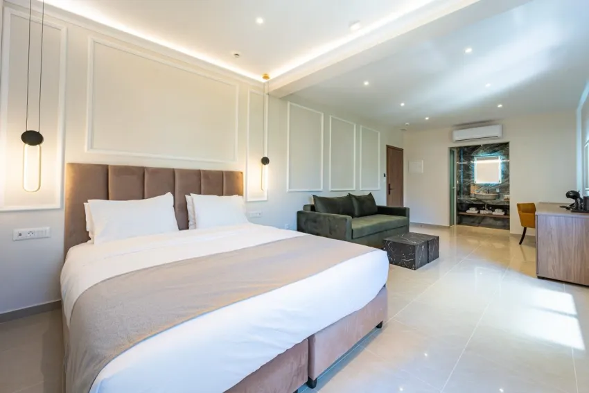 Philia Center Suites 4*-18