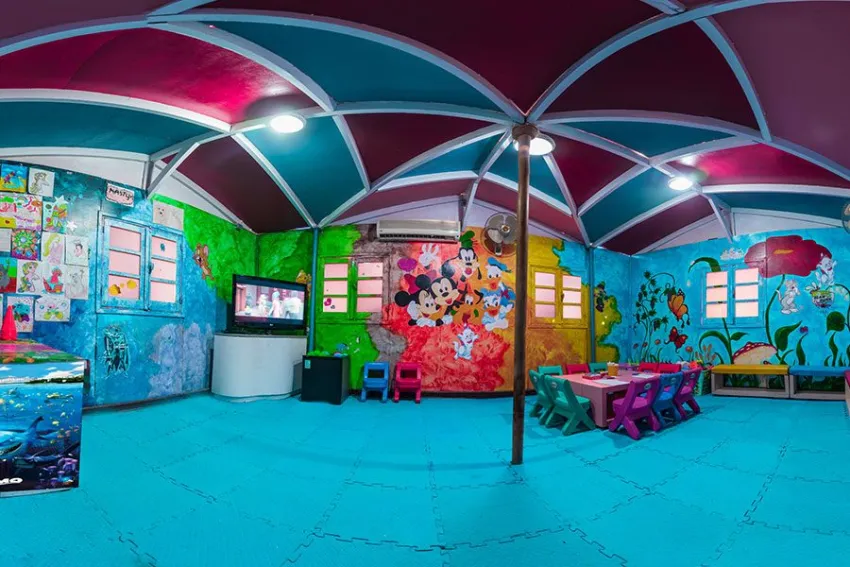 OLD PALACE SALH HASHEESH  5*-12