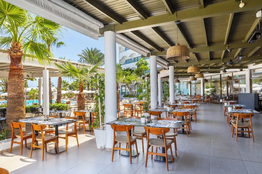 Crystal Springs Beach Hotel 4*-57