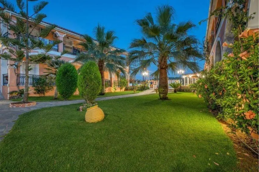 The Dream Hotel- To Oniro 3*-17