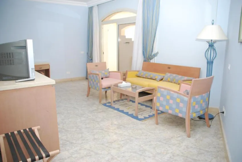 ROYAL LAGOONS RESORT & AQUA PARK  4*-35